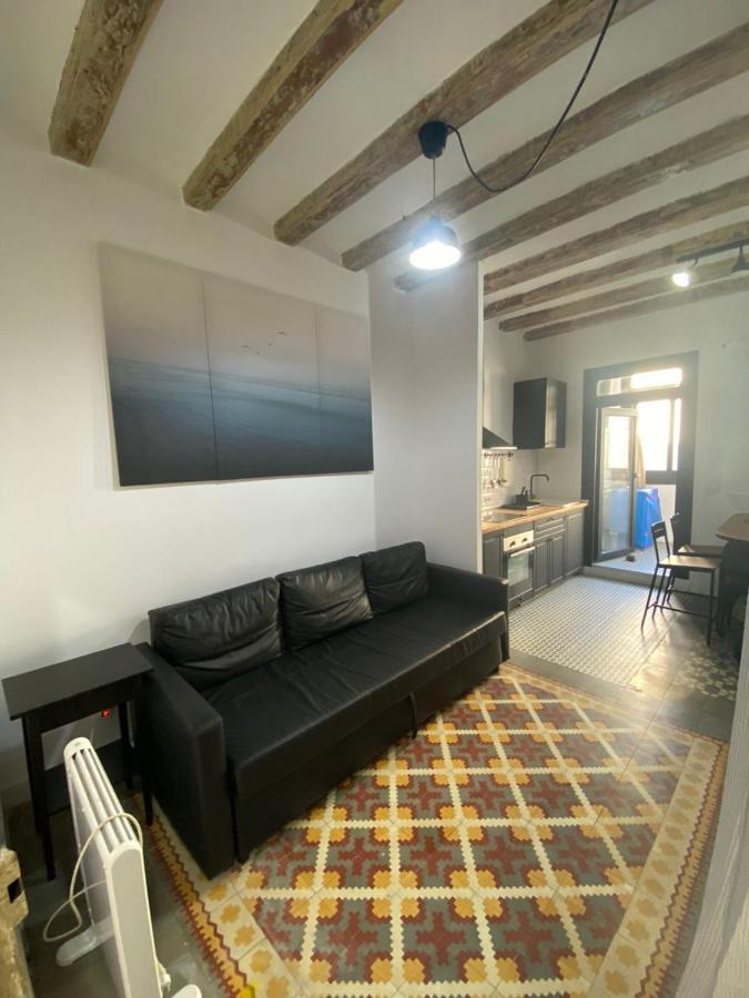 Spacious Modern Apartment In The Vibrant El Raval 바르셀로나 외부 사진