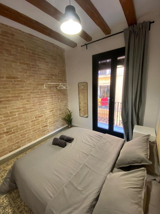 Spacious Modern Apartment In The Vibrant El Raval 바르셀로나 외부 사진
