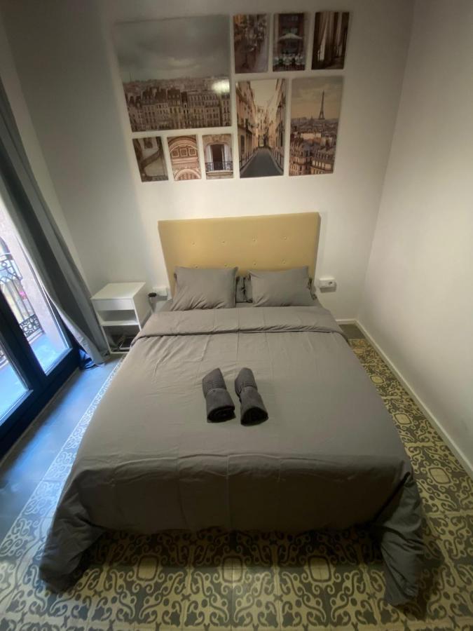 Spacious Modern Apartment In The Vibrant El Raval 바르셀로나 외부 사진